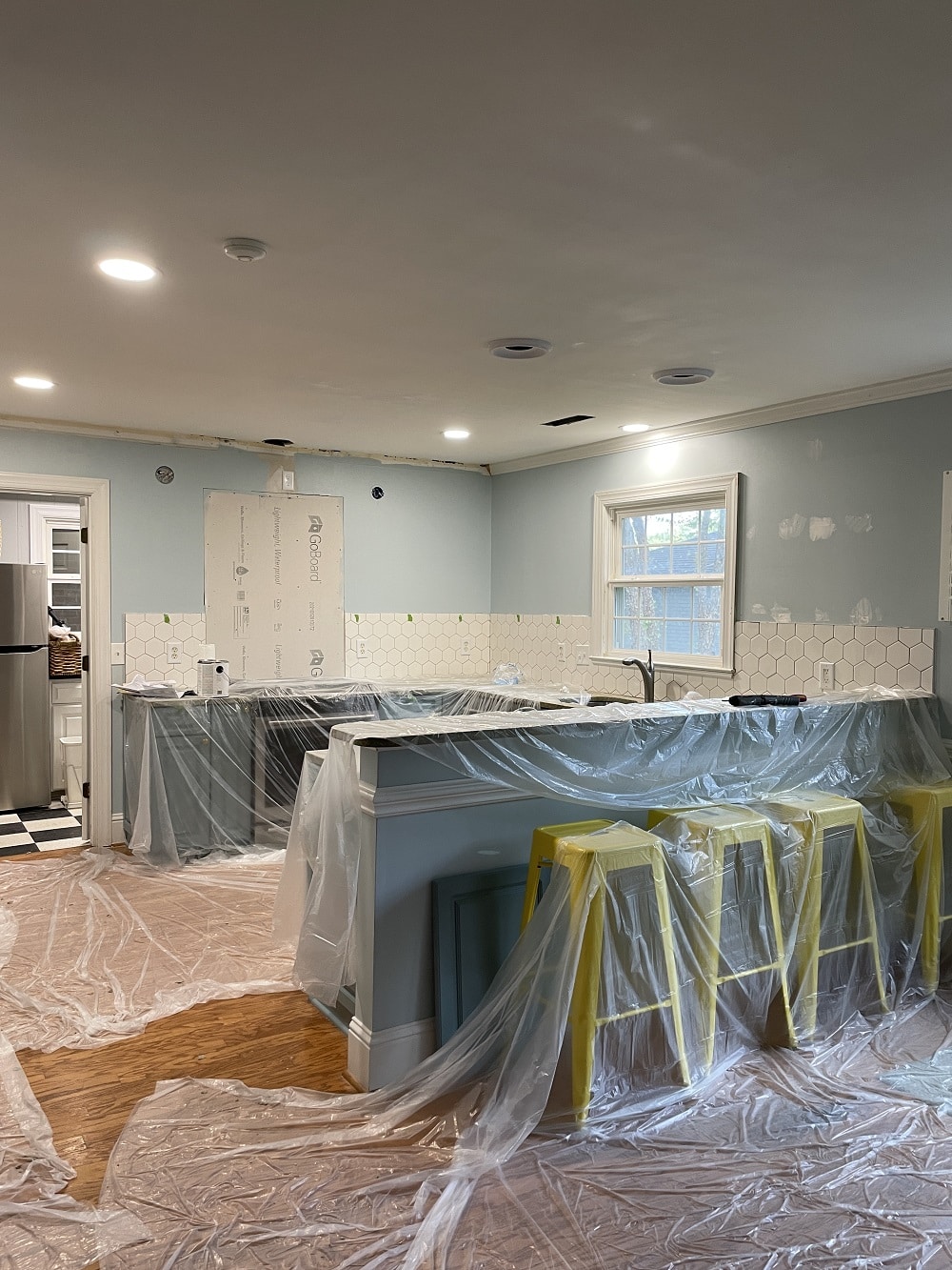 https://maggieoverbystudios.com/wp-content/uploads/2021/10/One-room-challenge-week-3-kitchen-remodel-colorful-blue-yellow-10.jpg